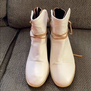 Super cute ankle boots with wrap around ties.